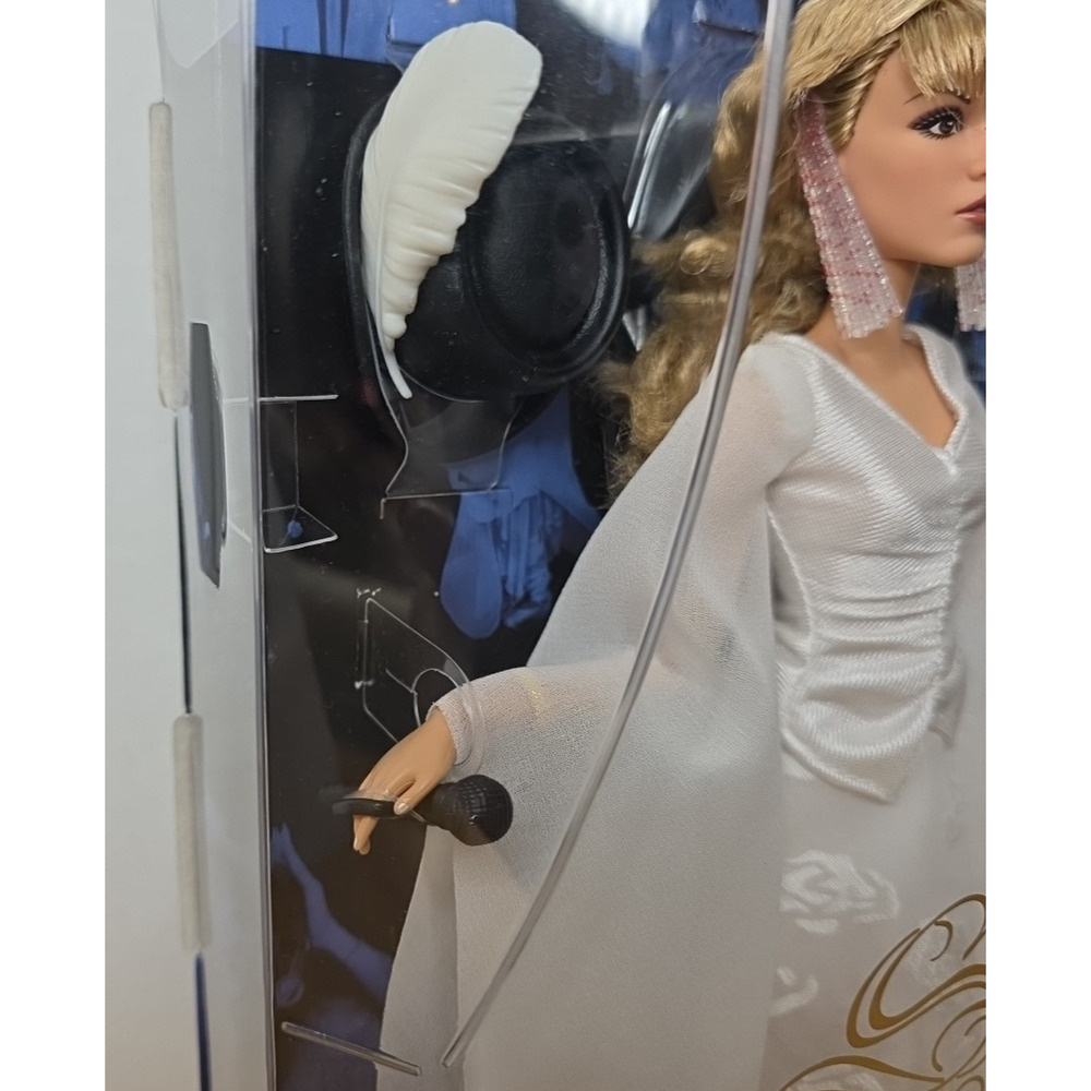 Barbie Stevie Nicks Bella Donna Doll In White Dress New Sealed IN HAND - Picture 3 of 16